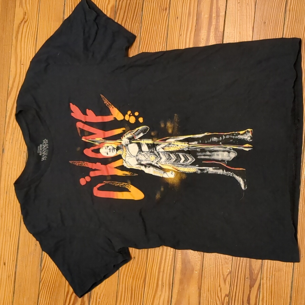 Black Panther Marvel Okoye T-shirt size medium